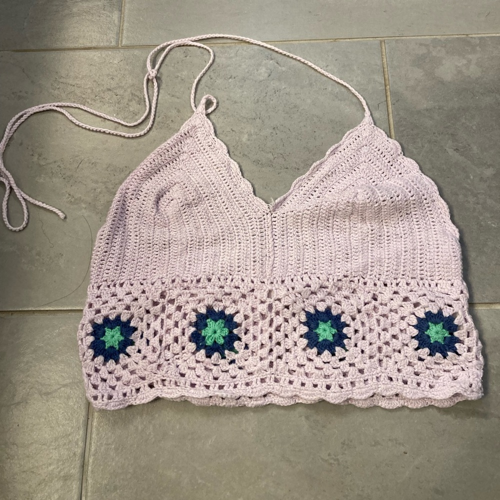 Aerie Crochet boho cropped halter top size medium purple with flower pattern